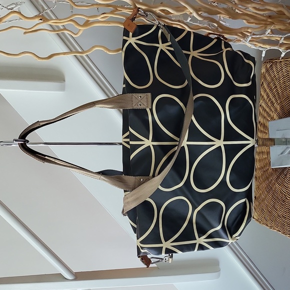 Orla Kiely Other Orla Kiely Linear Stem Extra Large Tote Poshmark